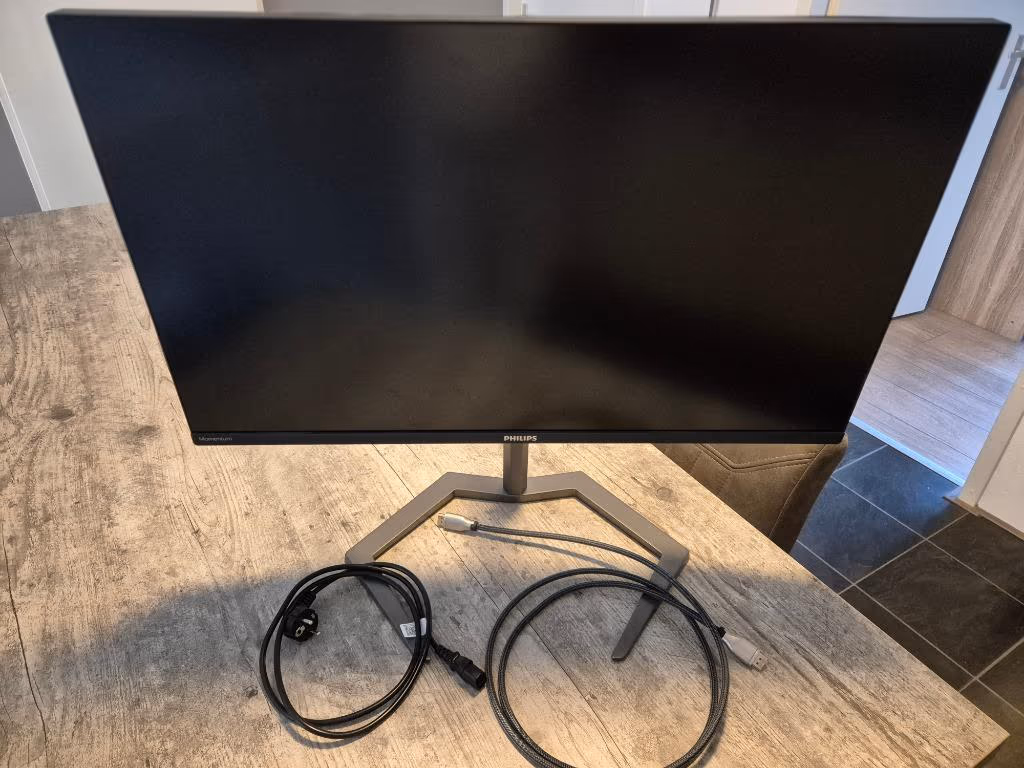 Philips 32M1N5800A-00 voorkant